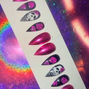 Pink and Black Skull Rose Nail Set